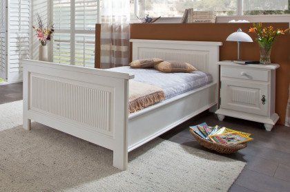 Freiburg aus der Kollektion Letz - Massivholzbett 100 x 200 cm im Landhausstil