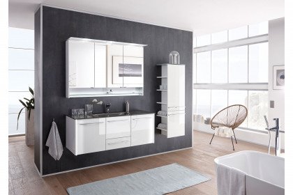Bad 116 von LEONARDO living - Badezimmer mit Glaswaschtisch